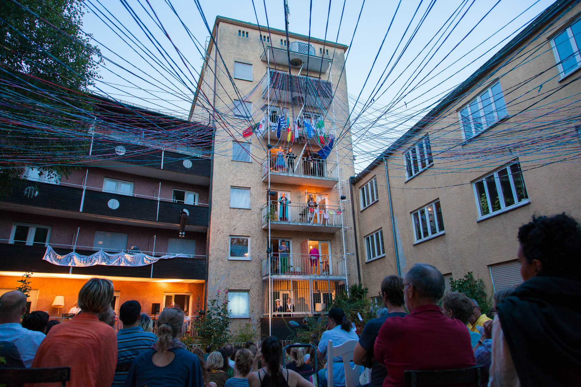 Balkontheater als Beitrag zum Friedensfest 2013